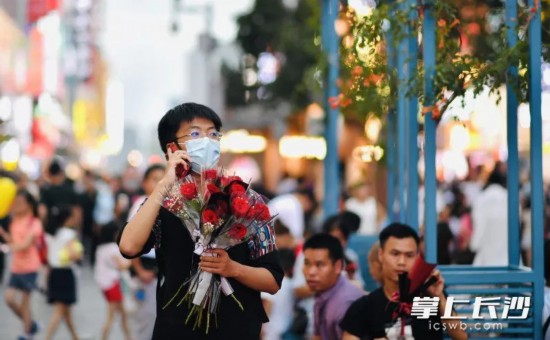 8月25日,浪漫星城“七夕”夜