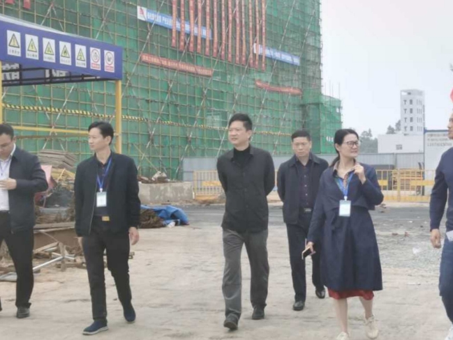 �������Ӳ쿴��ʵ��̬����ͻ����������