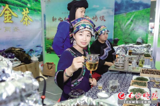 �����ƽ�����ũ�������ջ�8000����Ԫ�Ķ�����