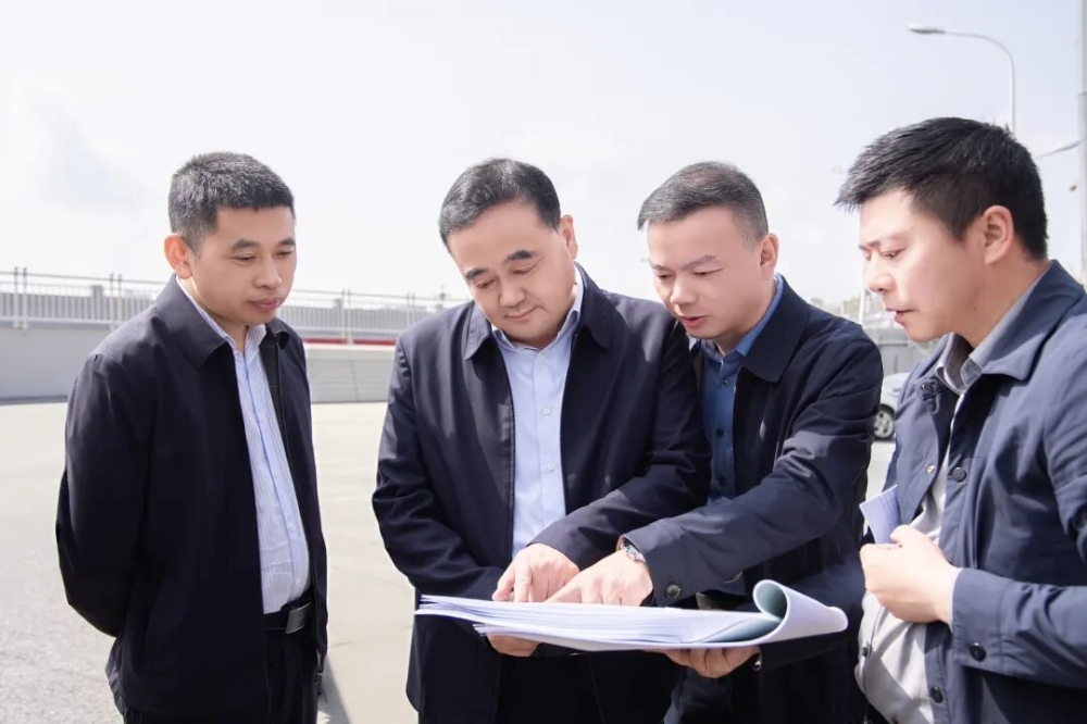 �����ʵ��С�һ����������Ŀ���蹤��